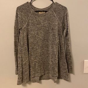 Long sleeve grey top